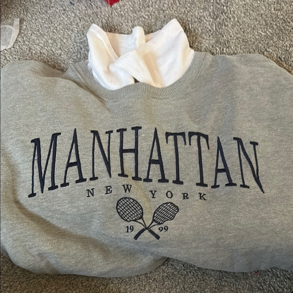 Gray Manhattan New York Sweatshirt